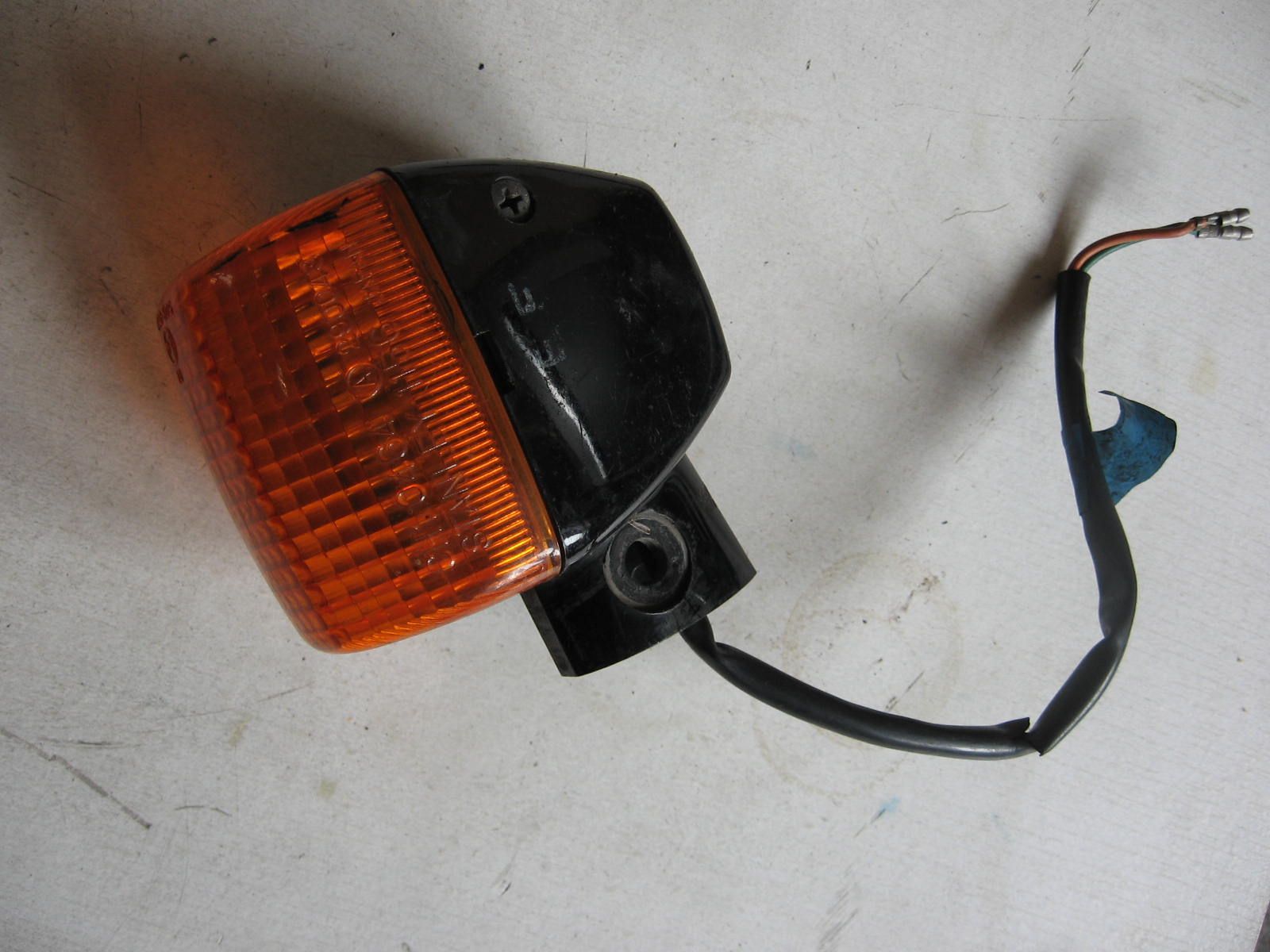 knipperlicht zonder steel rechtsachter / linksvoor	vf700 vf750 83-84	33400-mb2-407
