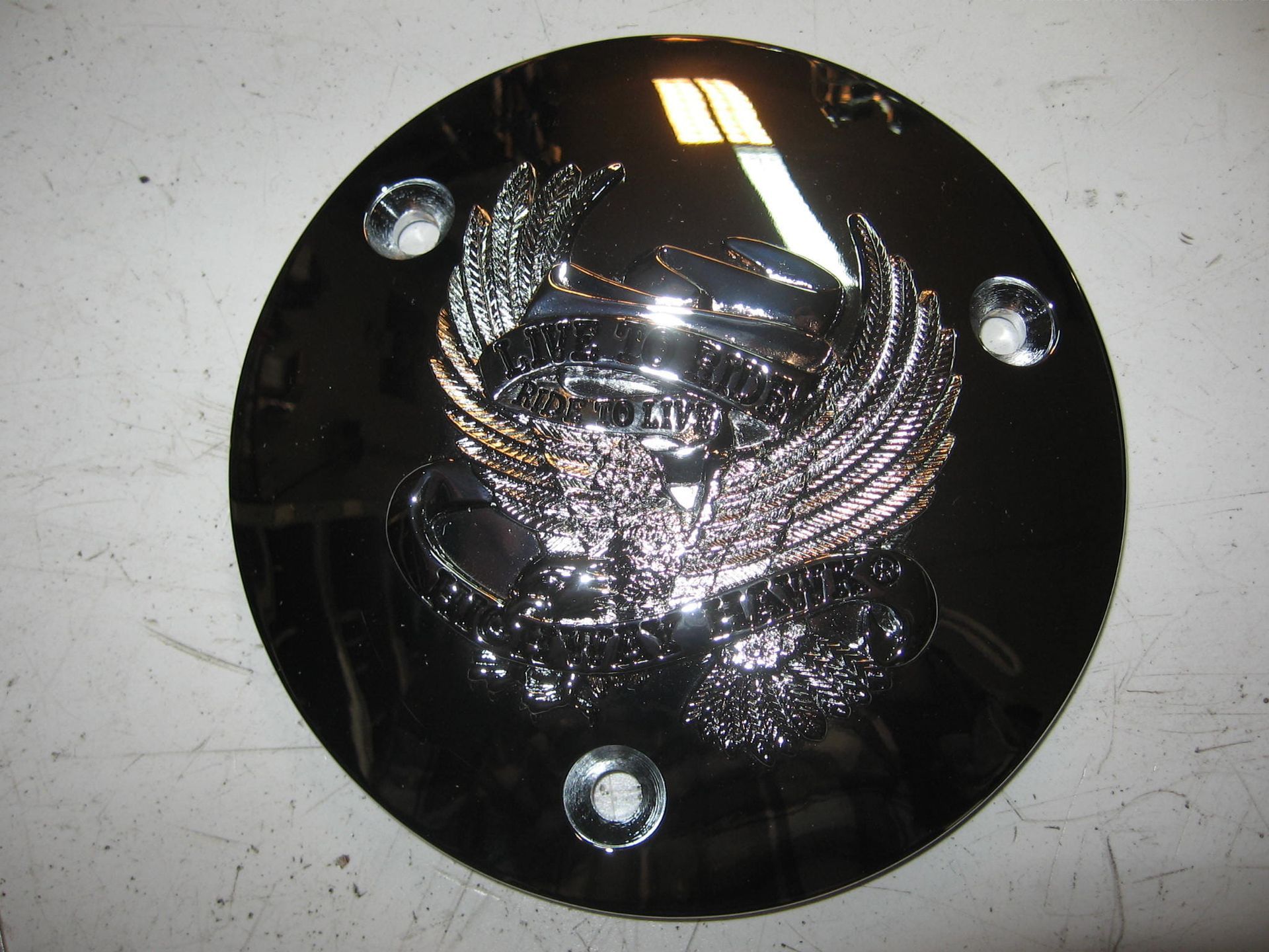 versnellingsbak cover // Dragstar 650	met adelaar en tekst	highway hawk	252-010