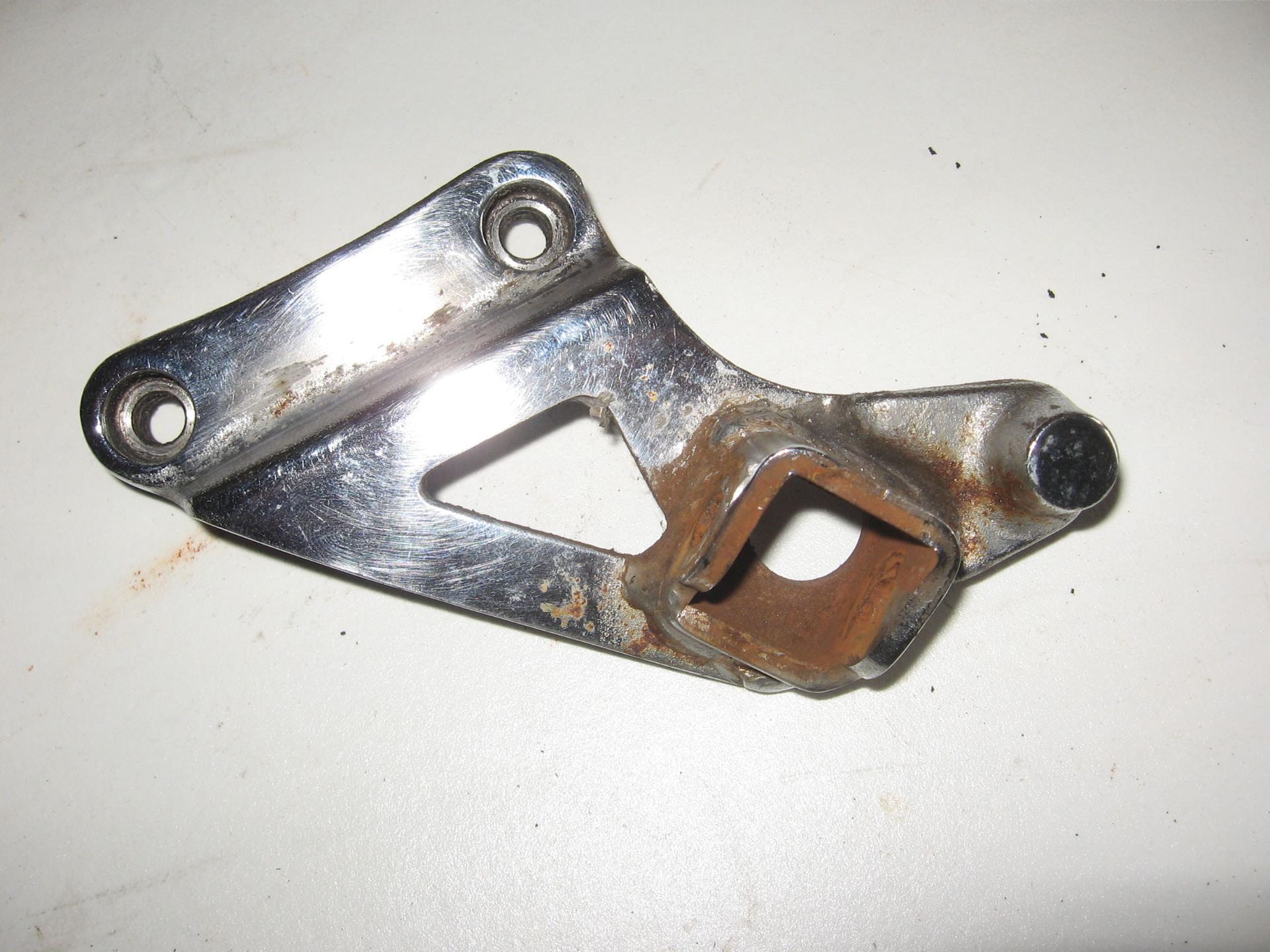houder voetsteun rechts voor // cmx450c		50605-mm2-000