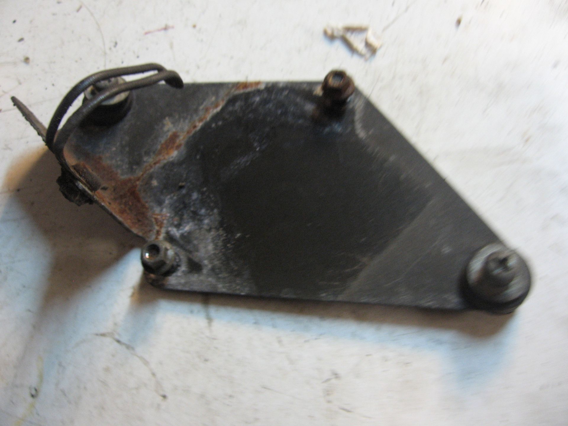 bevestigingsplaat cdi	Gsx1100f  88-94	32930-48B00