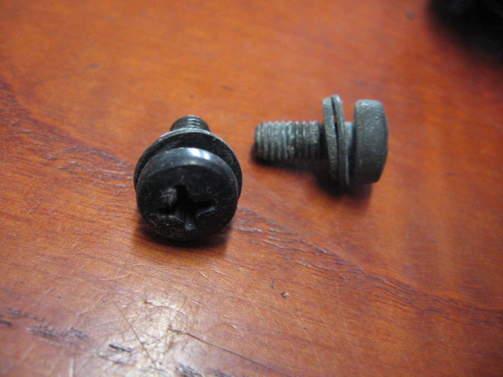 2x kruiskop met ring m5x20	k75s	07119906853