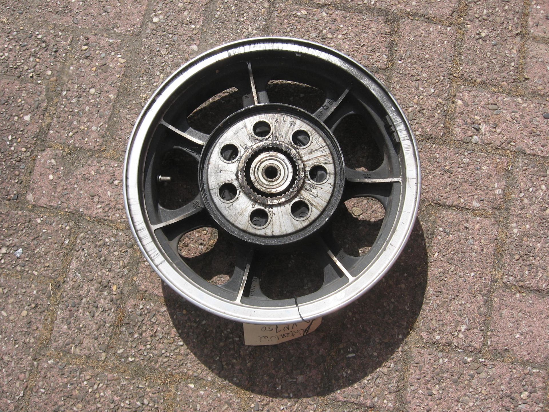 Achterwiel // vn750 1986	, vn700 85	41073-1307-21 , 3xmt3,50 , R-1179