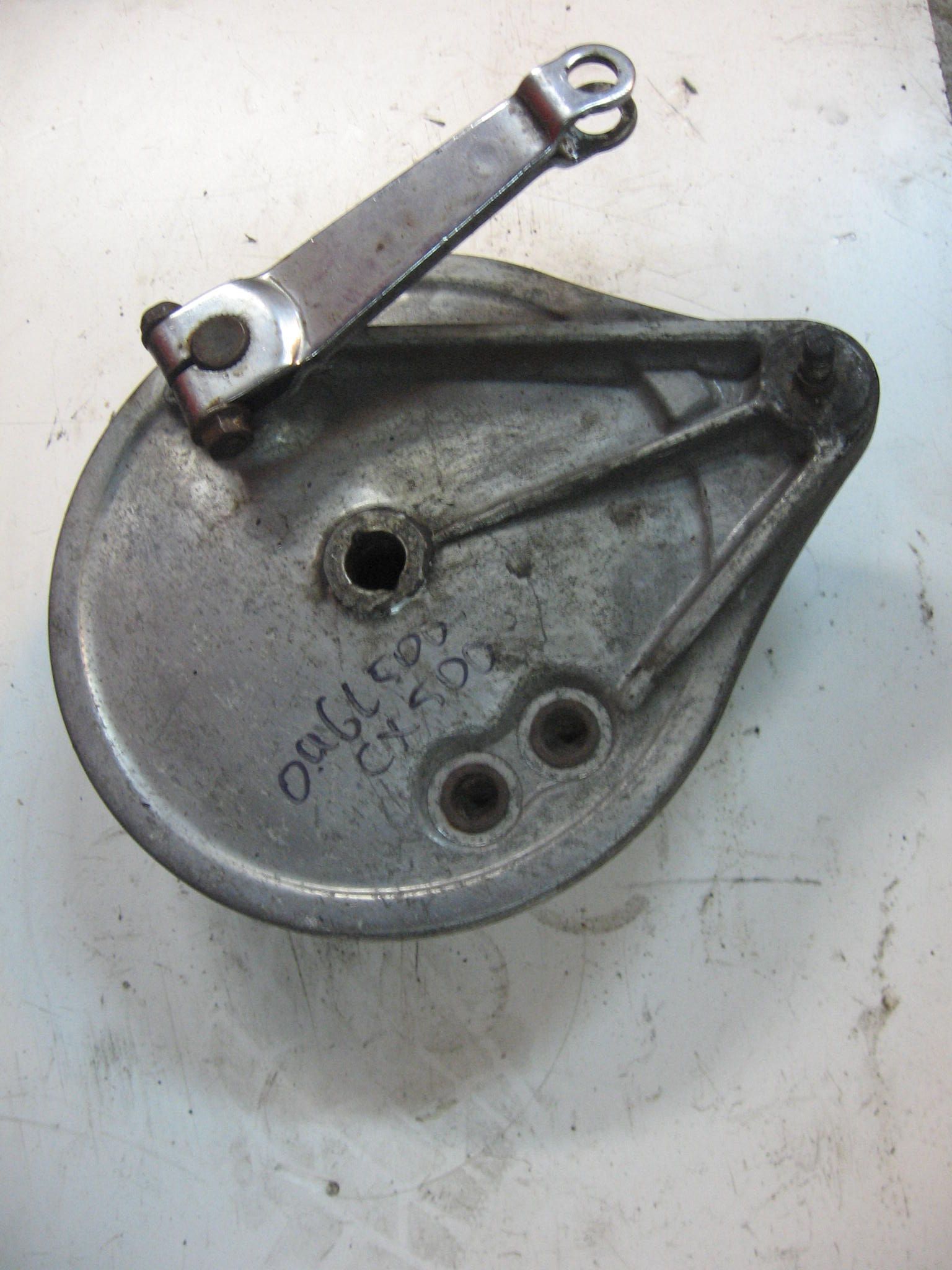 achterremplaat compleet –cx500 gl500		43100-415-000 ?	43100-415-010