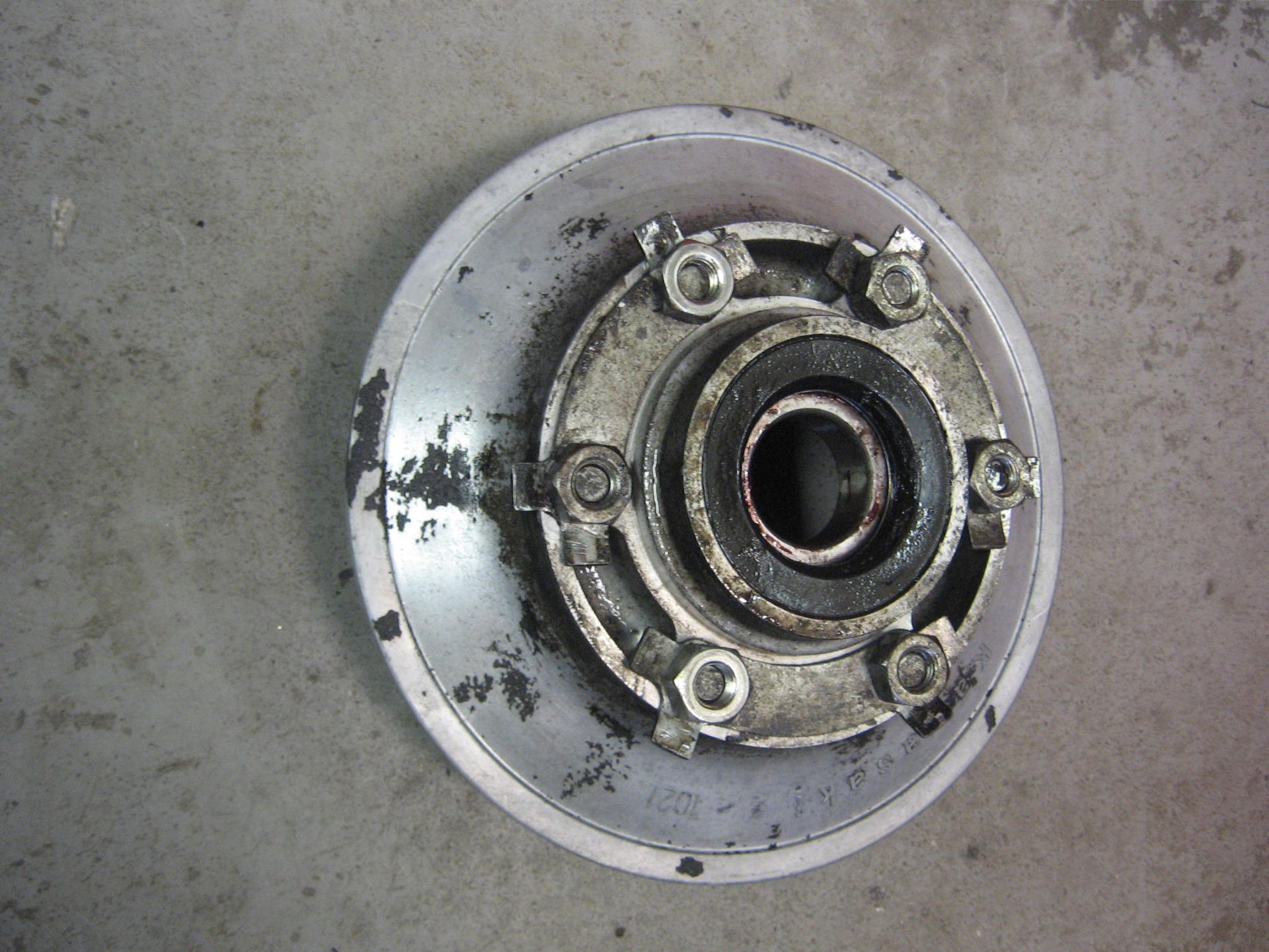 Tandwielhouder // kz750h2 ltd1981		42033-1021
