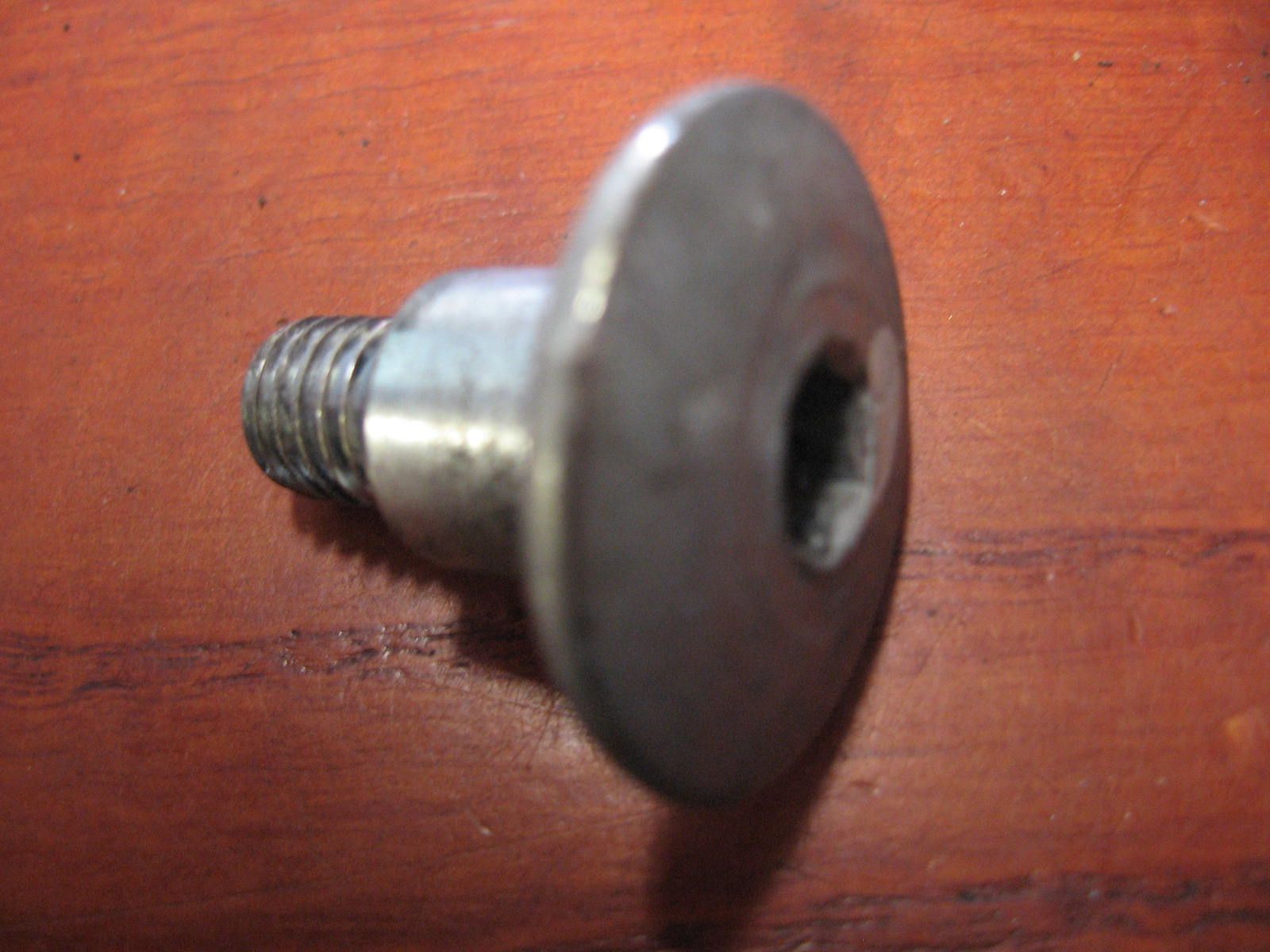 bout bevestiging voetsteunhouder 8x10 , grotekop .dikkeborst	Cbr1000f 87-96	90115-mm5-000