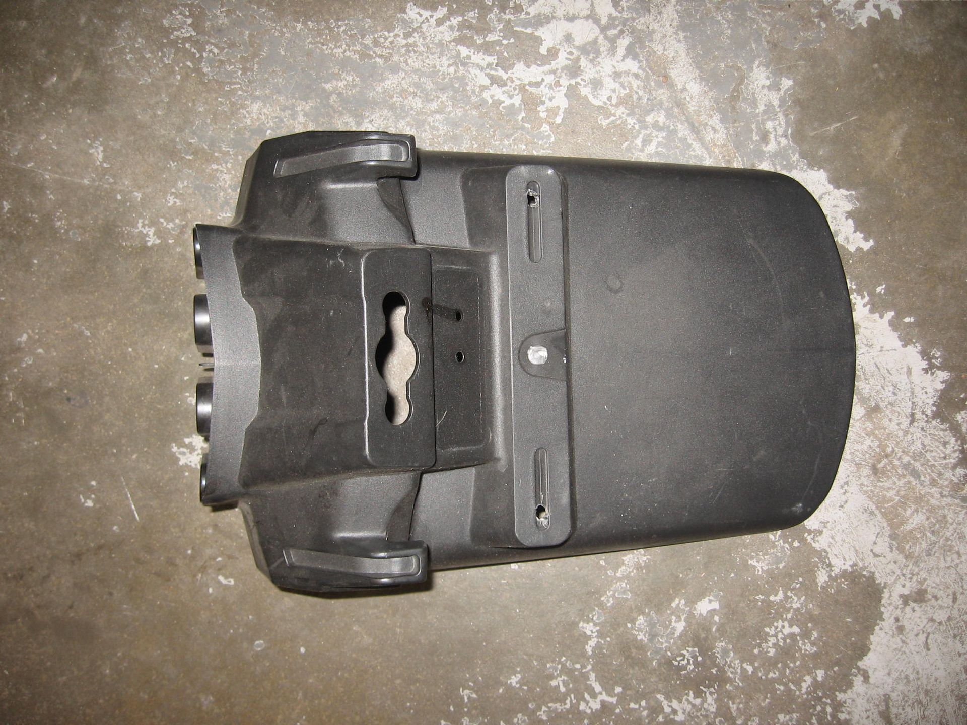 achter spatbord // gsx-r1000 2003-04	(63112-18g0 18g1),	63112-18g00	63112-18G01 , 63112-18G10