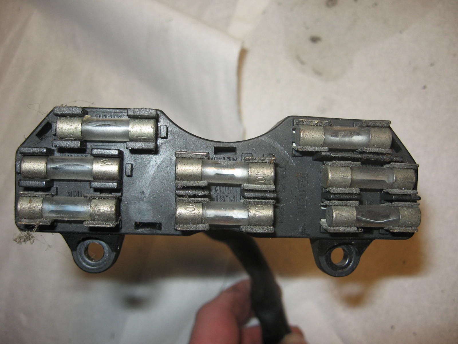 zekeringhouder op balhoofd -- CBX750F 84-85		38200-MJ0-611