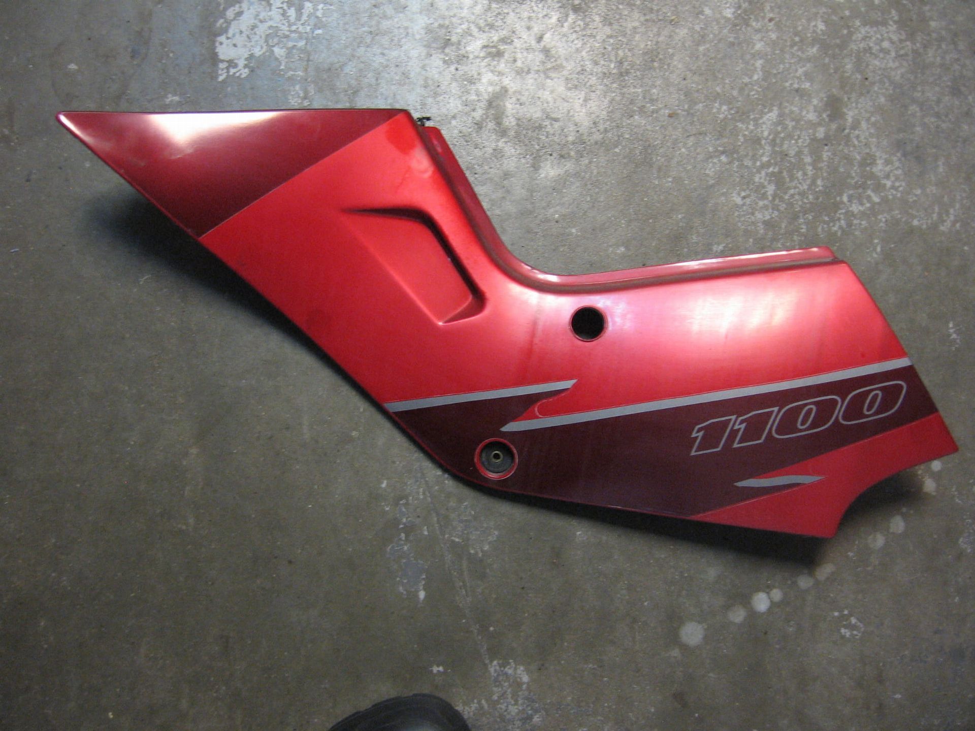 zijkap frame links	gsx1100F r 1988-94, 	47210-48C60