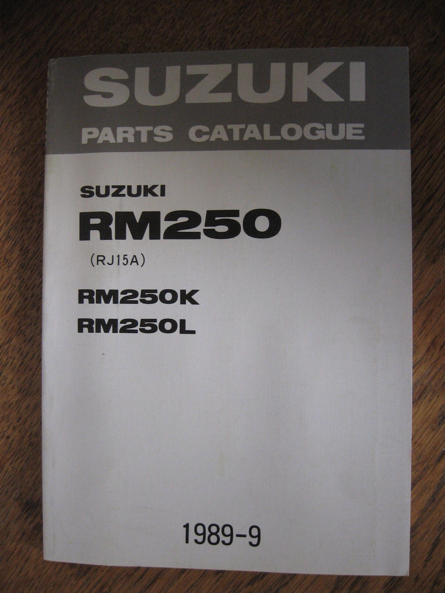 Suzuki origineel parts catalog / manual  uit 1989-9 	RM250k 1988-89 , RJ15A 