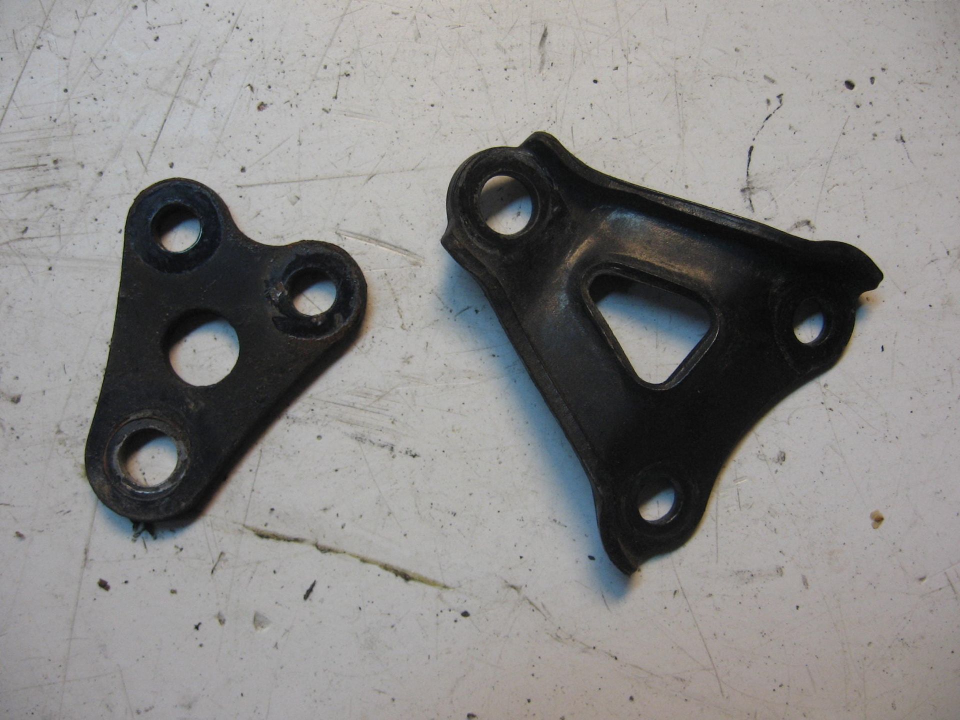 2 stuks plaat blok bevestiging // gl1500 50352-mn5-000 + 50354-mn5-000