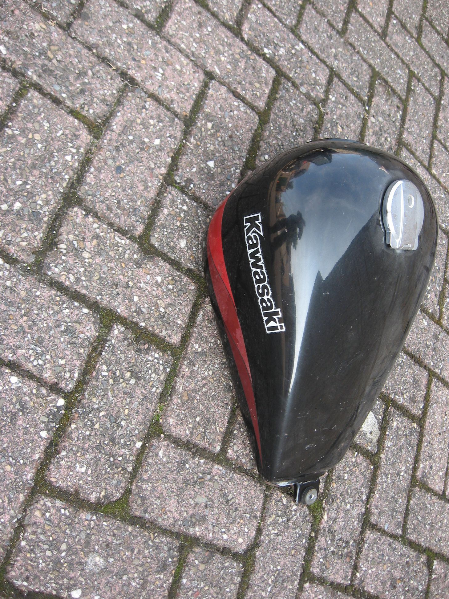 bezinetank ltd454 zonder sleutel	(deukje rechts onder naam)	51002-5393 , 51002-5446 , 51003-5043