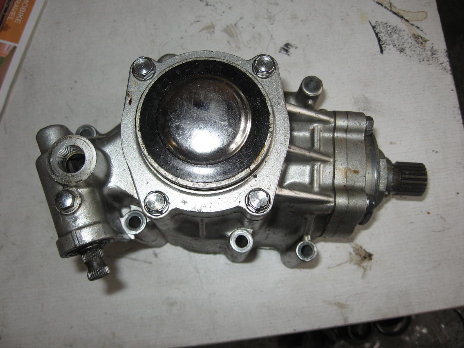 bevelgear assembly front ,  overbrening vrsnellingsbak naar cardan	Vn750 1986 -2006	13101-1094