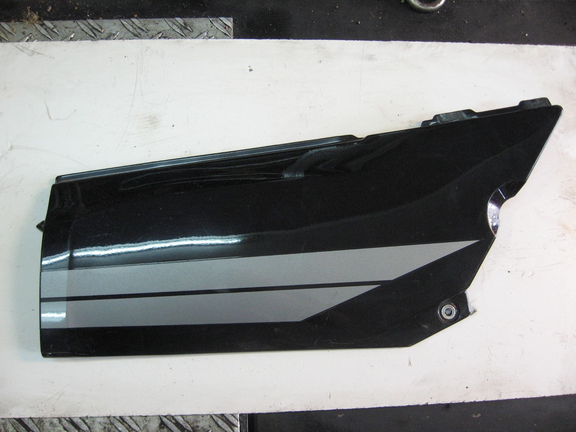 zijkap frame rechts onder zadel – gpx600r 1989- zx600 c , 		zijkap frame rechts onder zadel – gpx600r 1989		36010-5170 	36010-5171 ,36010-5172