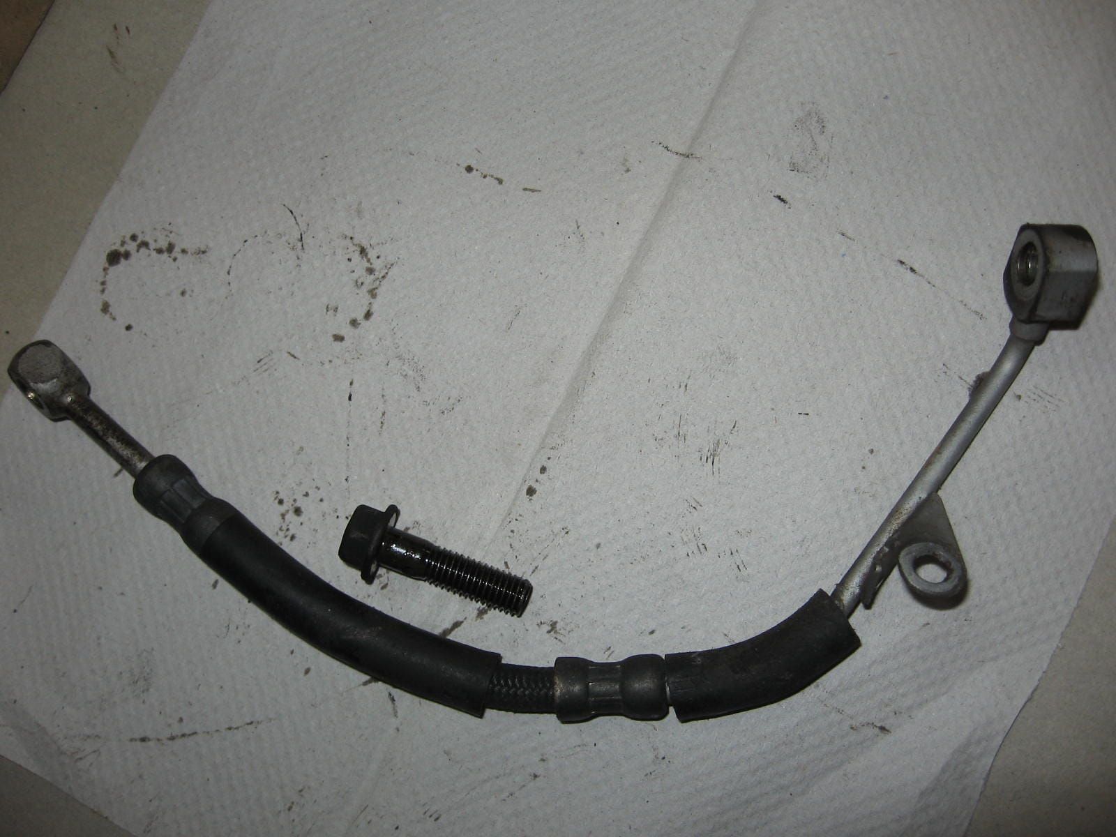 olieleiding naar kop met 1 banjobout	Xbr500 	11335-mk4-601	11335-kn8-730
