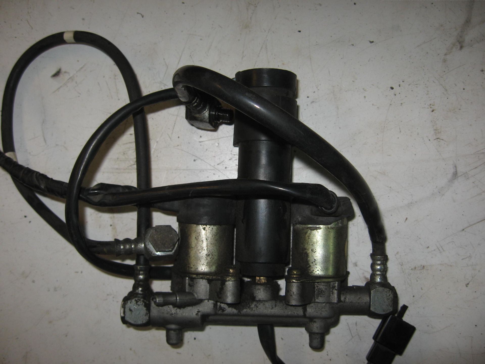 luchtverdeel unit // GL1500 SE 1988-2000		52730-mn5-003	magneet ventiel getest
