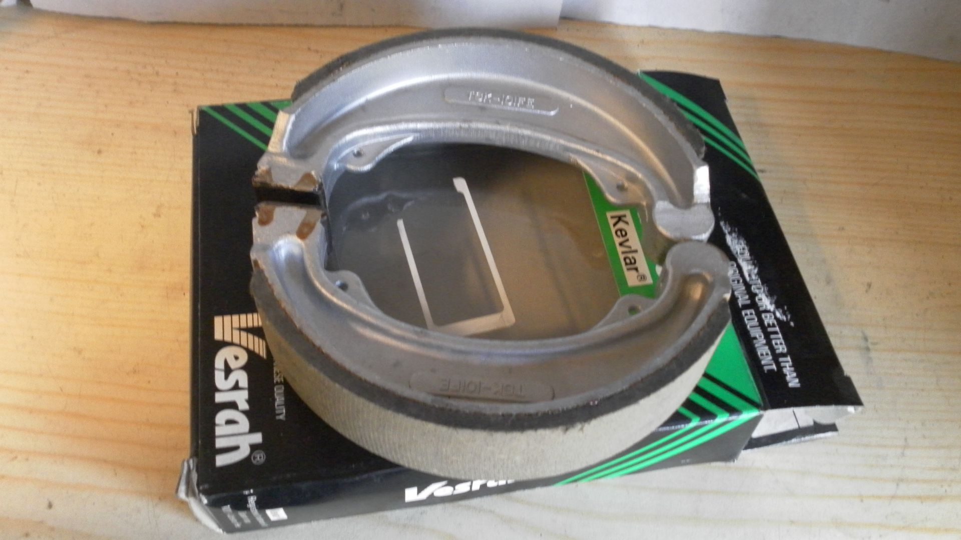 vesrah VB-139		achter: vt250f 83 , cb250r ,z,c 82 , cb250r 82-84 , cb250r sa /rsb 80-81 , cl250 sc 81 , vtr250 88-90	( fsb749