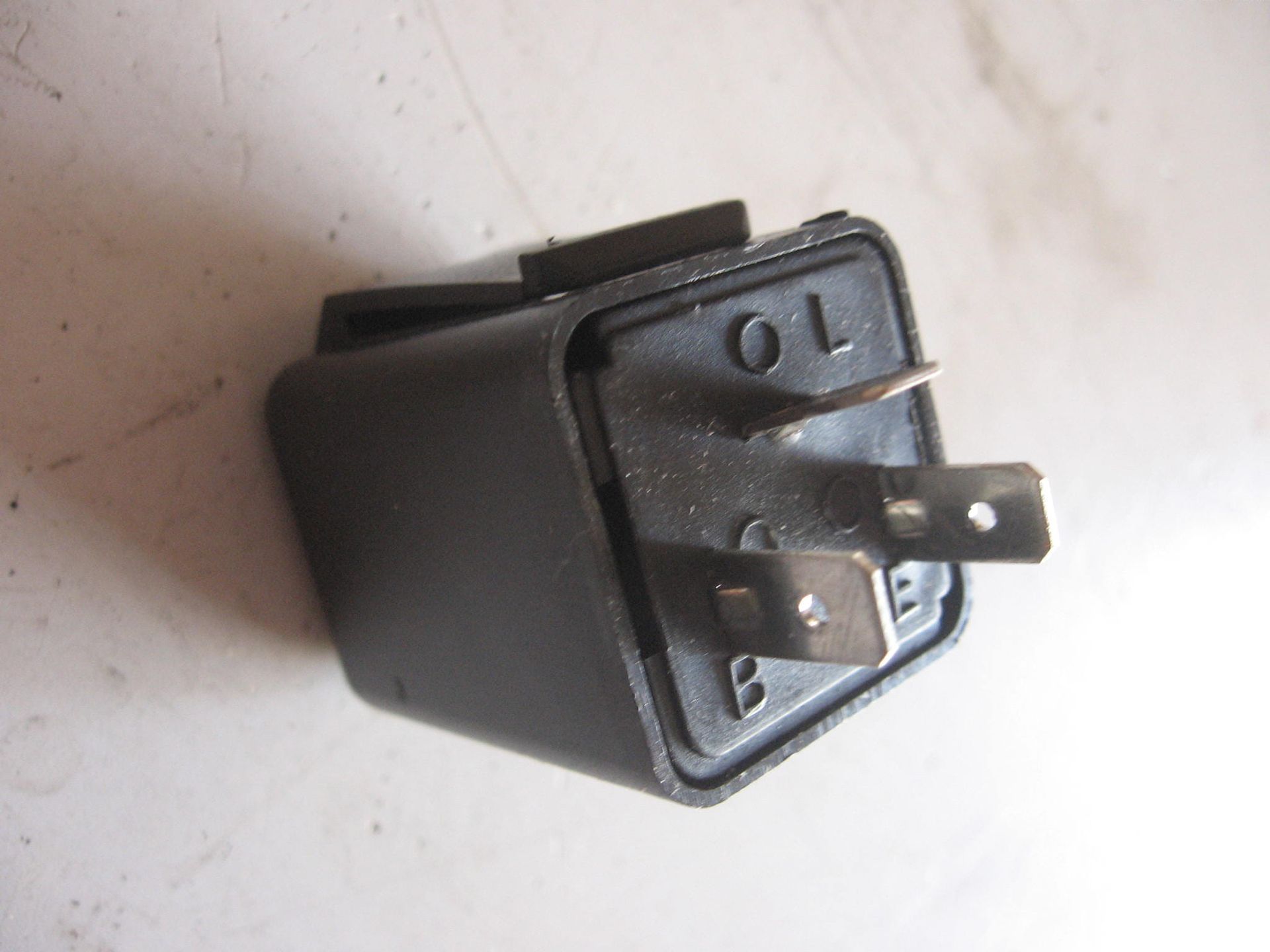 knipperlicht relais 12v 21W 3-polig		, 	M76-86782