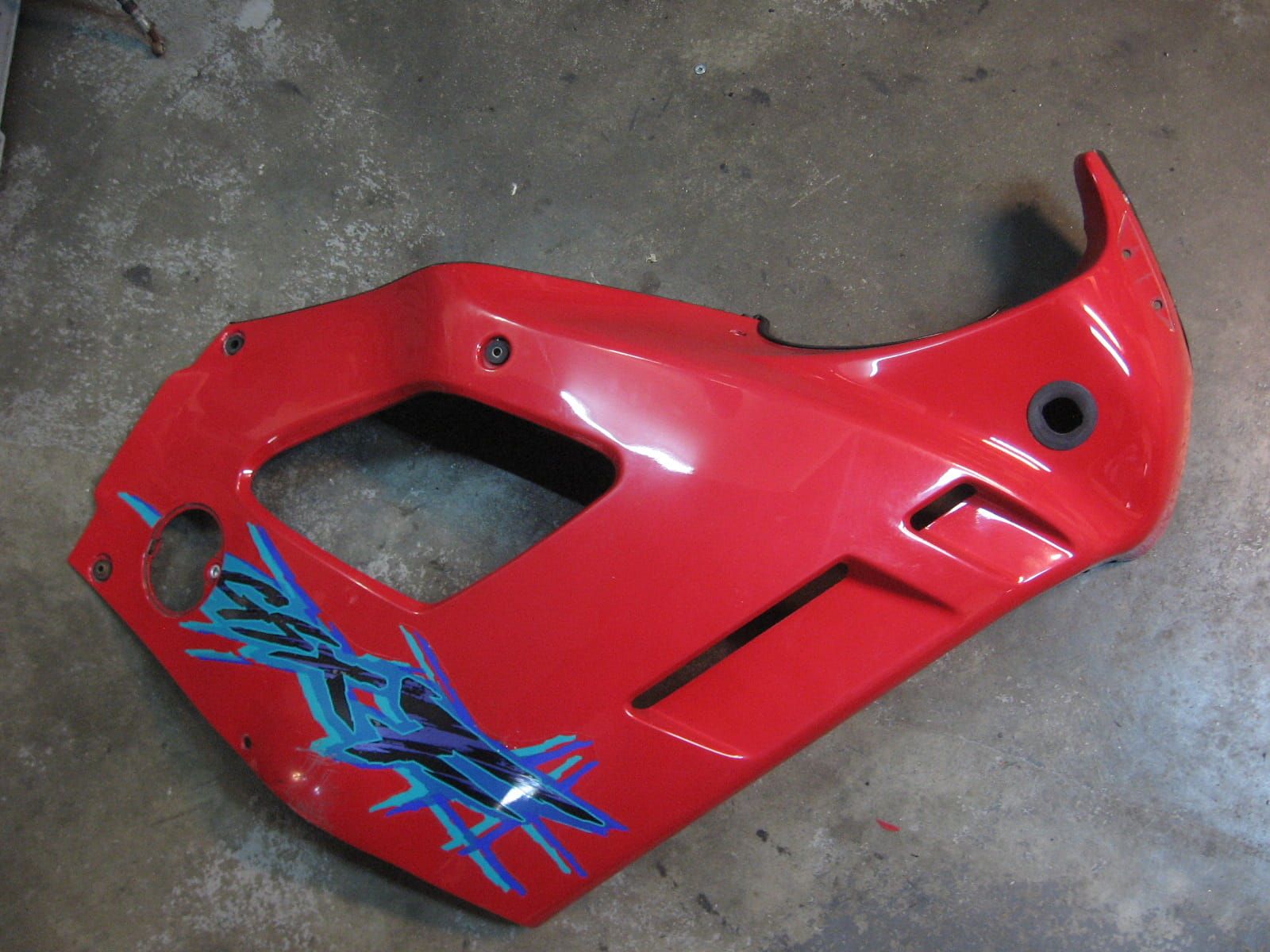 kuipdeel rechts  	Gsx600f 1994	94430-19c02