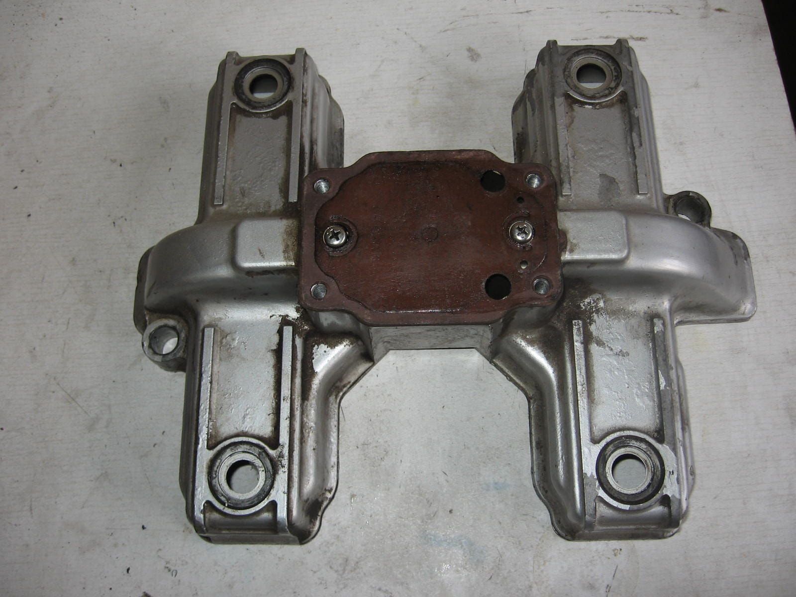 kleppendeksel gs500	Gs500 1989-2009	11171-01d02	11171-01d01