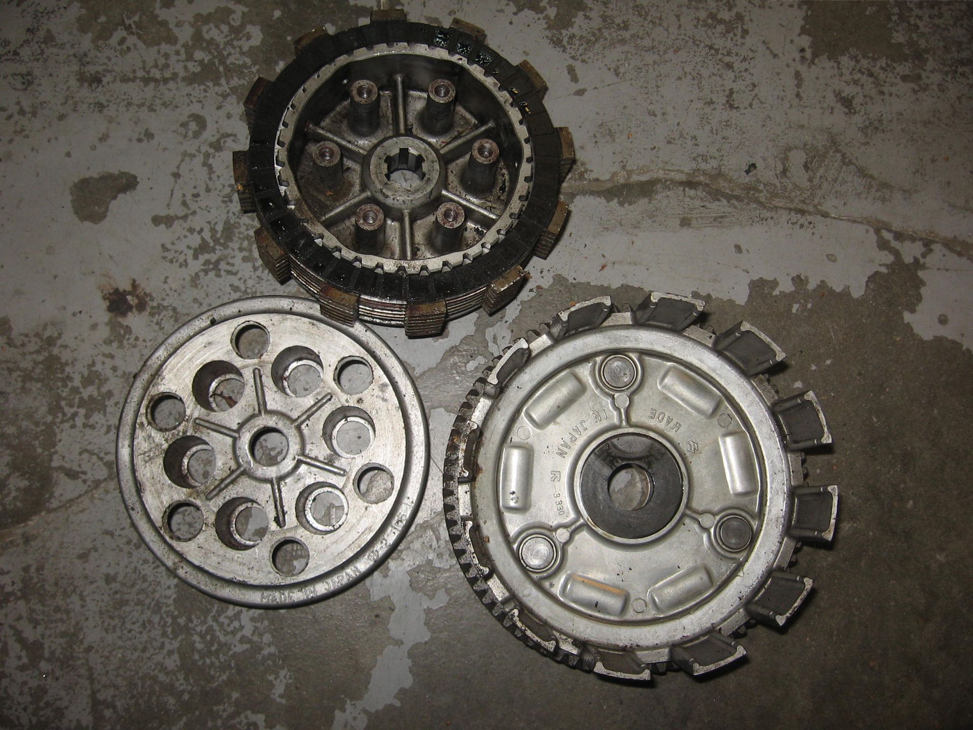 Koppelingshuis // gsx400e ,gs450 1980-88 , gs500 1989-1995		21200-44100 + 21411-44100 +21462-16501	21200-44101 + 21411-44101 + 21462-14301