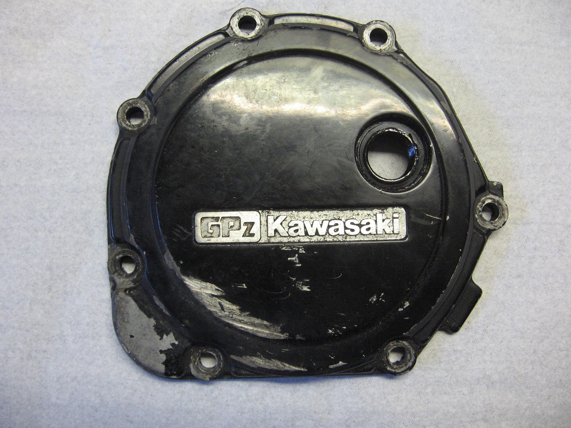 blok deksel links pulse gever -- zx900 a1 gpz900		14024-1742 , zx900a1-3 / zx1000 a2 b1-3 / zx1100 c1-4 d1-9 / zx1200 c1-4