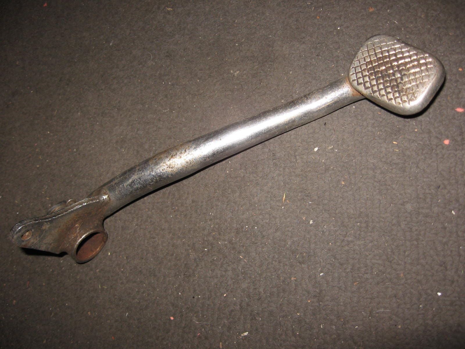 rempedaal	GT550 72-77	43110-34000