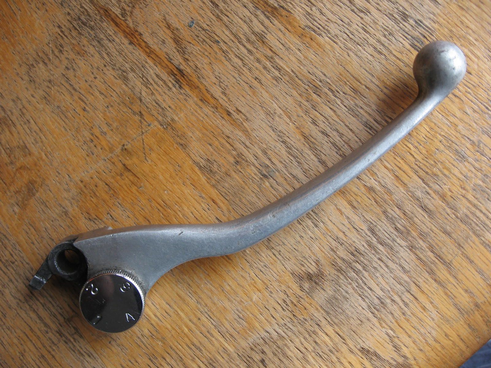 remhevel 	Gsx600f 1992	57420-32c00	, 57420-32c01, 57420 -32c10