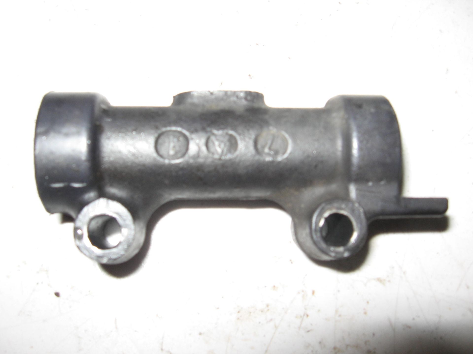 verbinding verdeelstuk voorrem slangen // kz750 h2		43061-1002