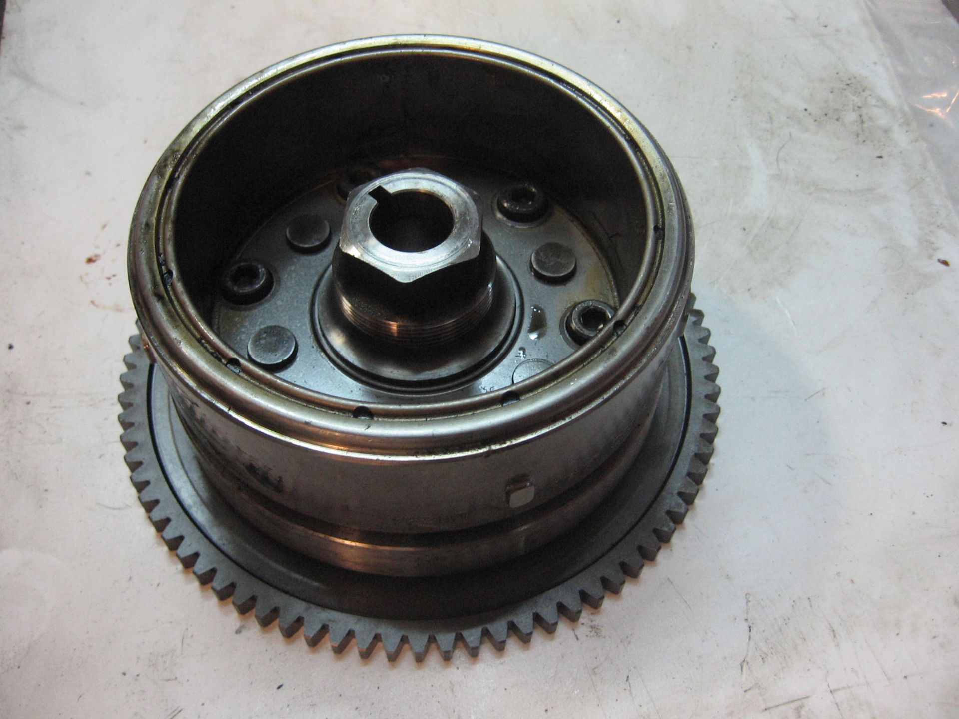 dynamo rotor + startkoppling -- vz800 1997		32102-48E00 + 12600-38832
