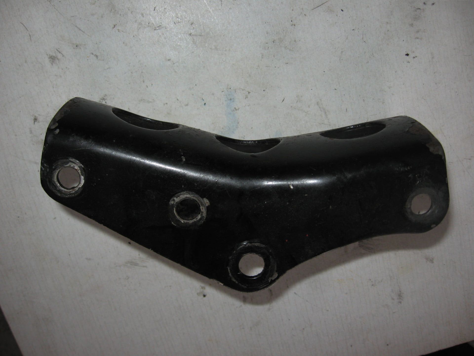 front engine hanger plate , beugel montage blok voorkant 	Cm400 1979-81 , cb400 1978-79	50351-413-000