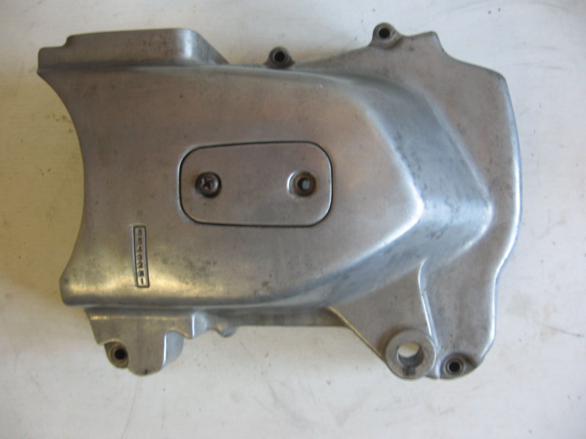 blokdeksel links , voortandwiel deksel	Kz550c3/4 1980-83	14026-1047