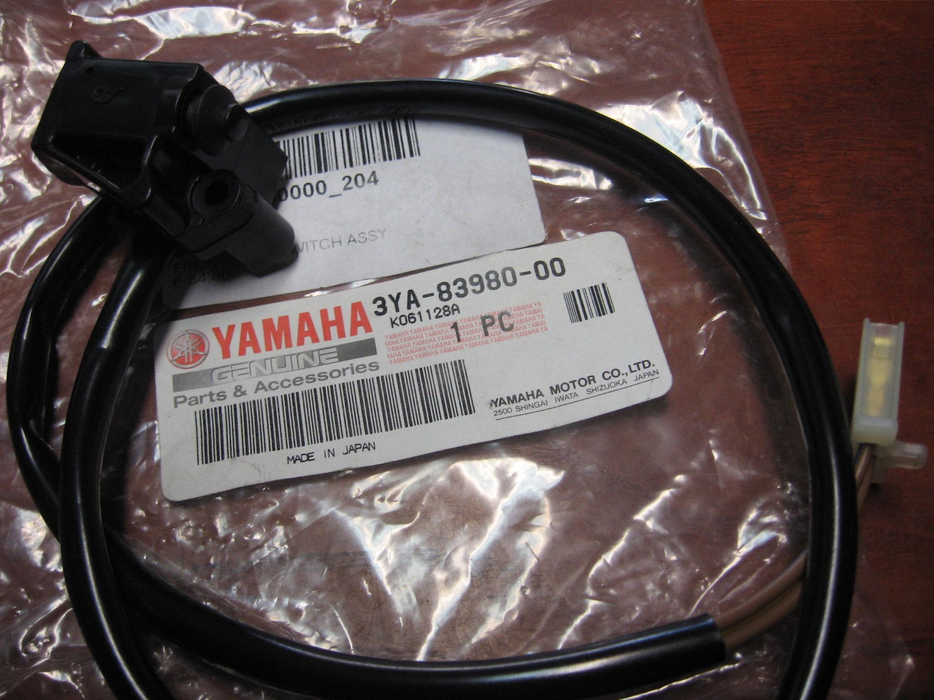 remlichtschakelaar voor // FJ1200 1992-93		oem	3YA-83980-00