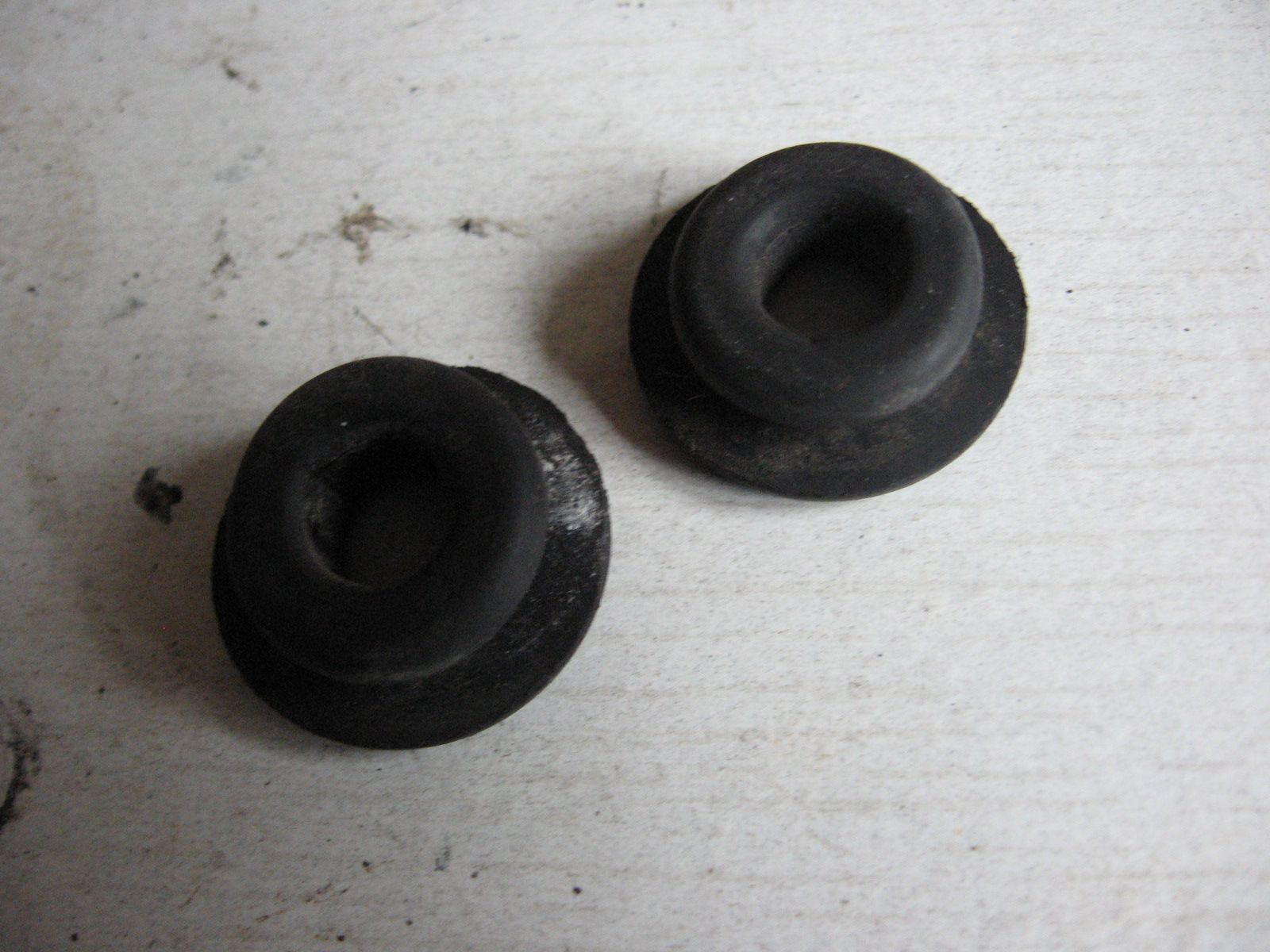 rubber bevestiging zijkap	Vfr400rg 1986 ,gl1500	11345-mb0-000