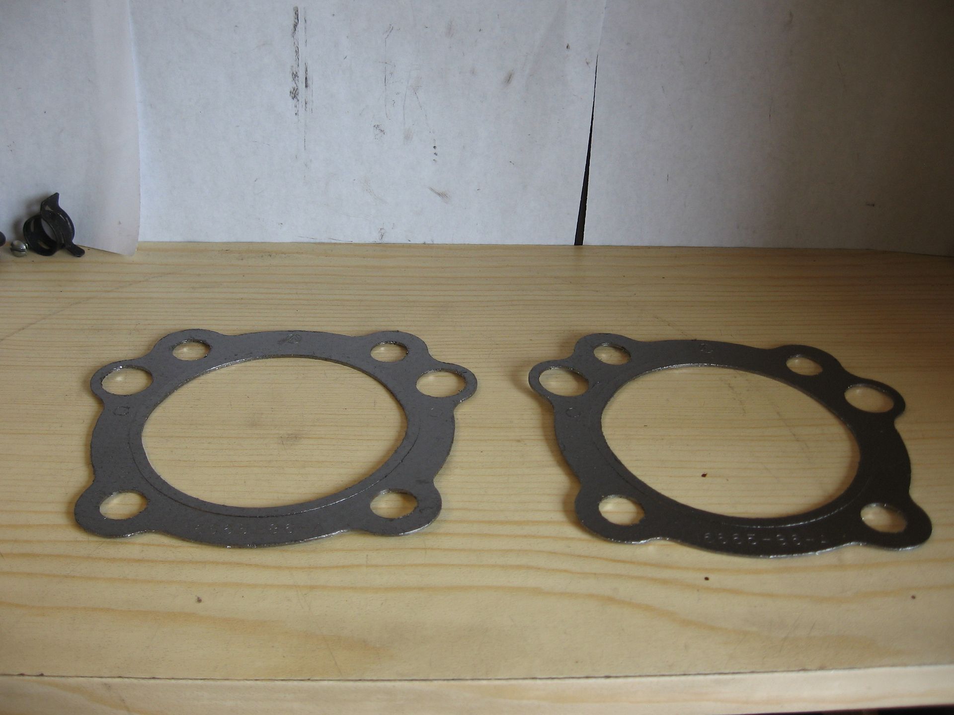 2 stuks cylinderhead gasket ( grafiet) xlh1100 86-87		oem			16665-86a