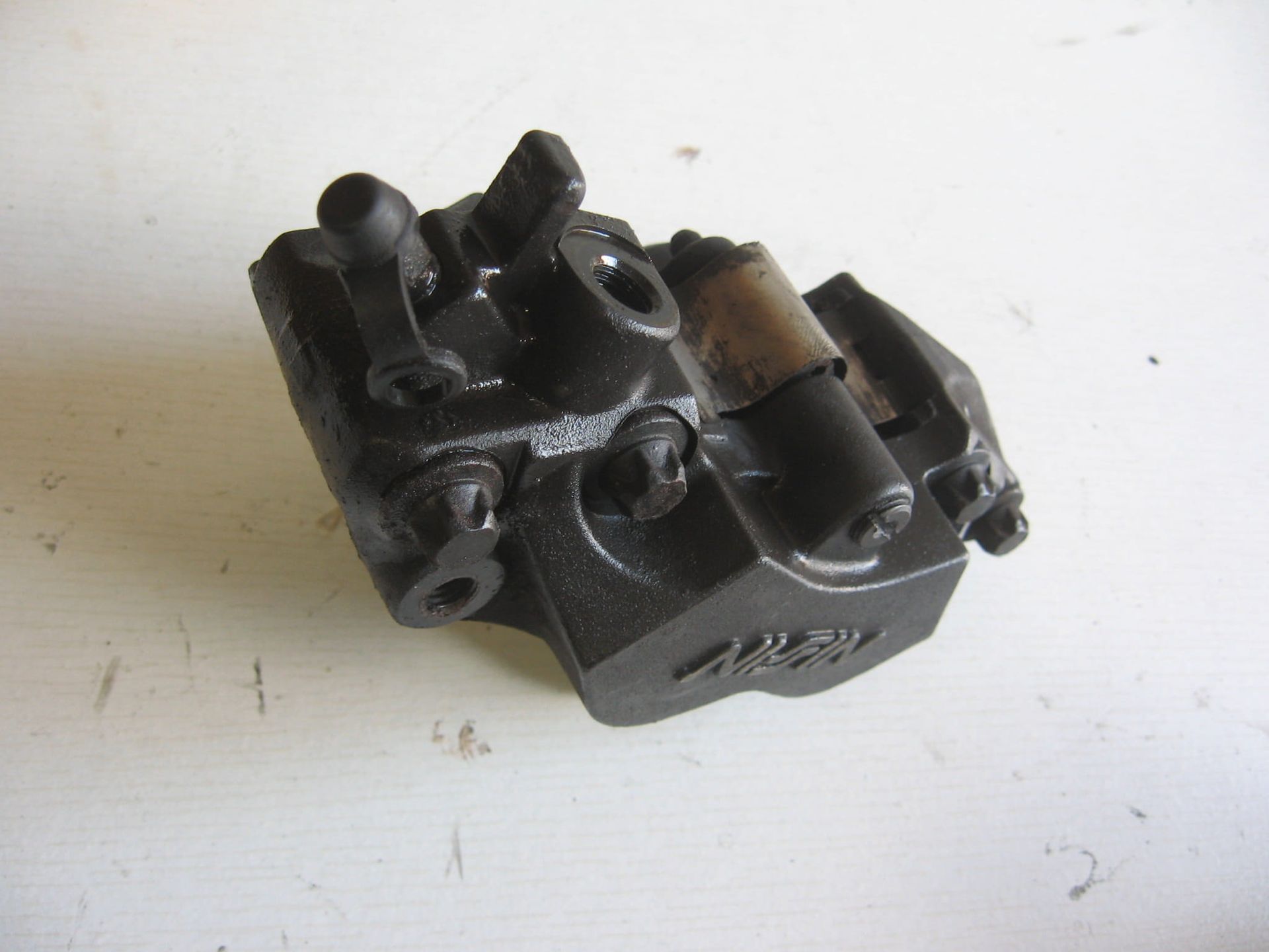 remklauw links voor // Cbr900rr 92-95 45100-MW0-016 45100-MW0-026 ,