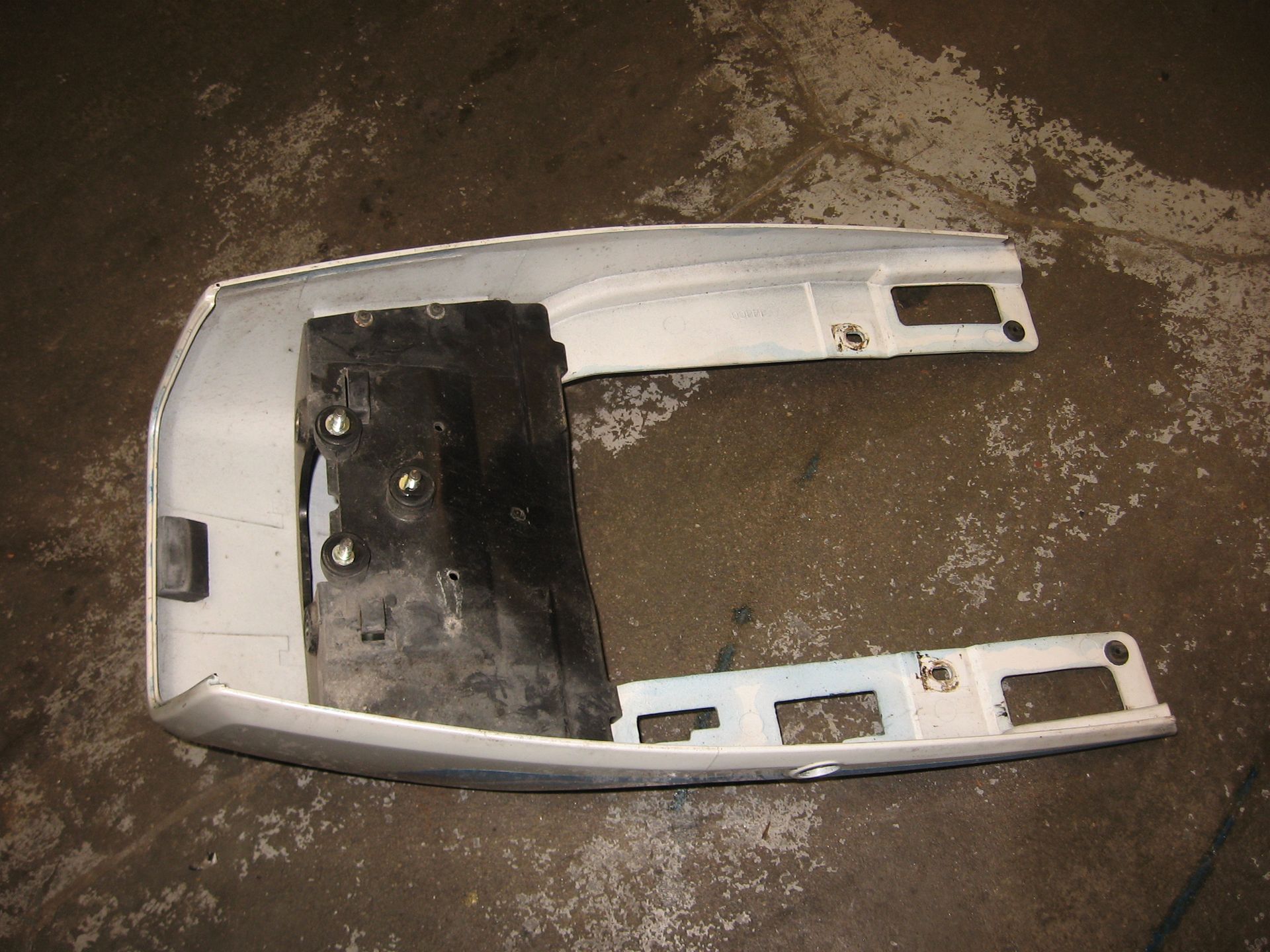 kontje cover seat tail 		45580-44400 , gsx40e 84-86