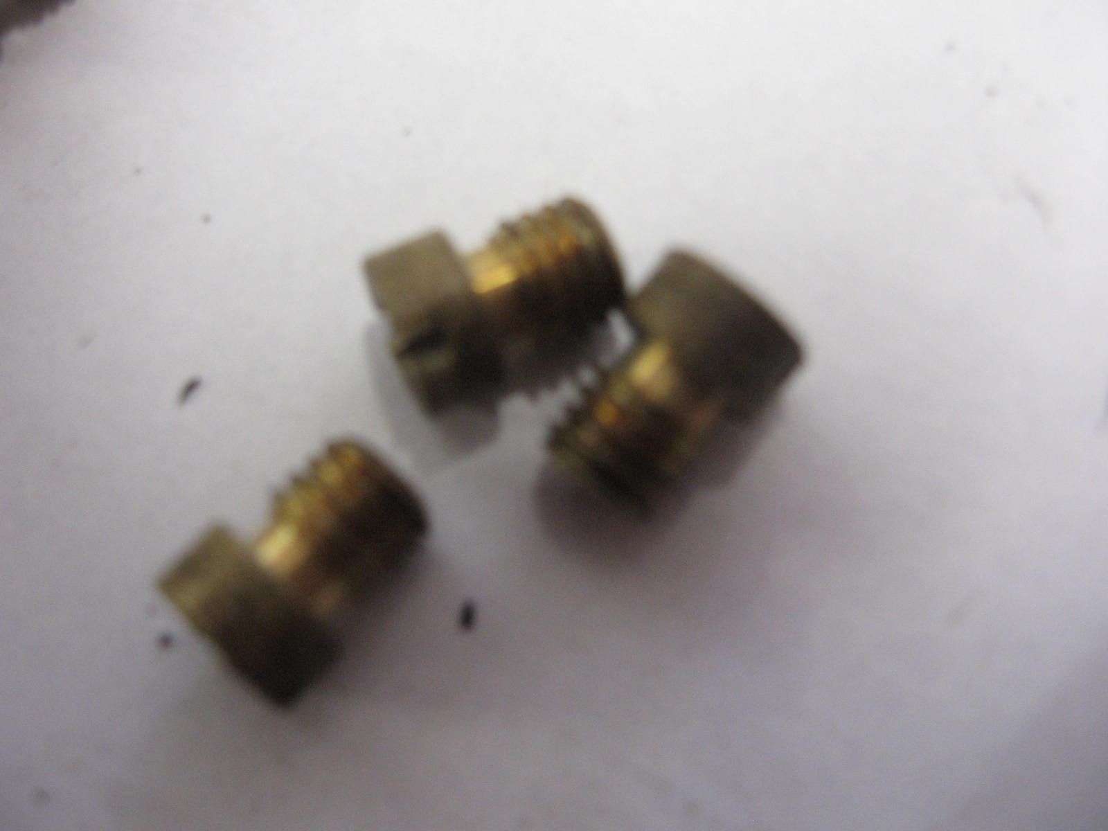 1 stuks Keihin Sproeier , eerste hoofd sproeier # 68	cb900f ,cb900c 1981-82 cb750 79-82 	99101-393-0680