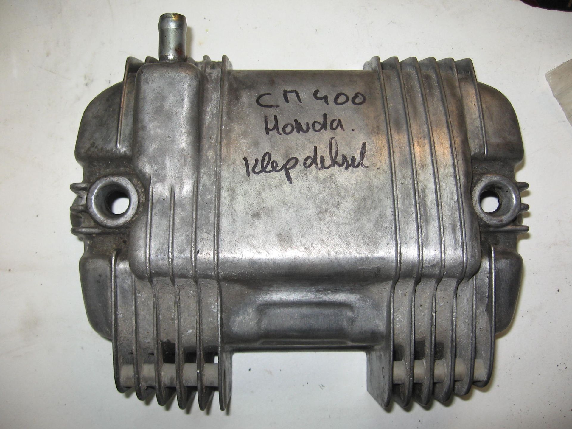 Kleppendeksel // CM400 1979-81 , cm450 1983-83 , cb400T,A 1978-81,CB450 1982-86		12300-413-000