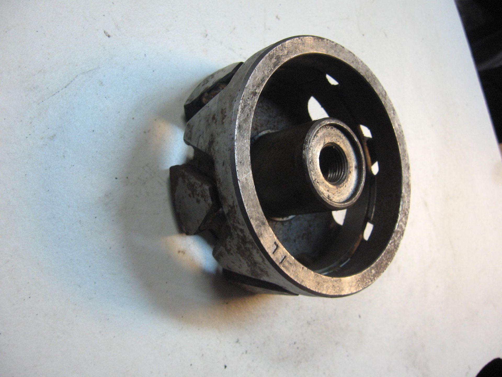 rotor dynamo // cb500k 1971   cb550		31101-323-005	31101-404-831
