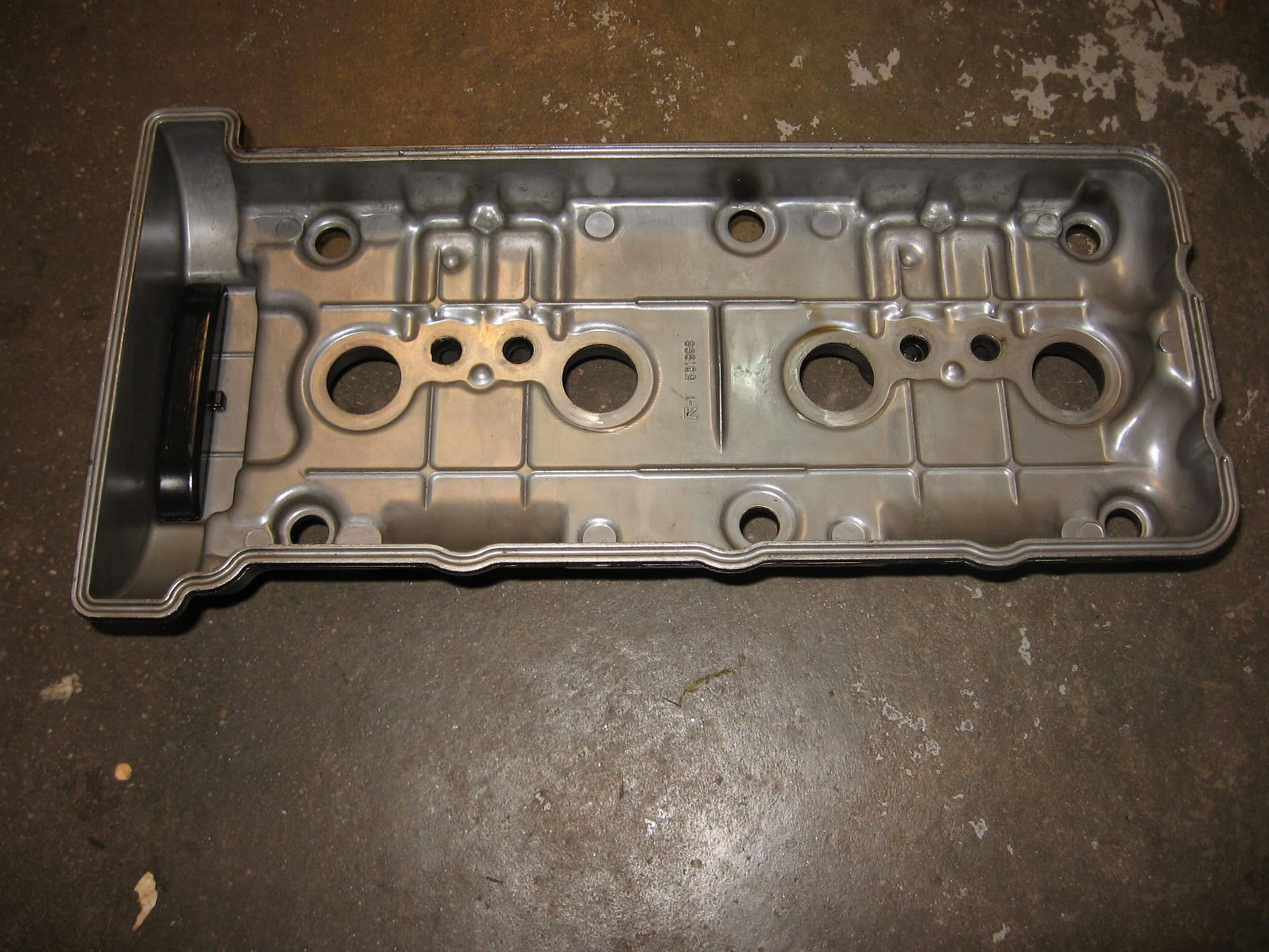 kleppendeksel zwart gecoat	zx6-r 03-05 , zx6rr 03-04	14091-1521