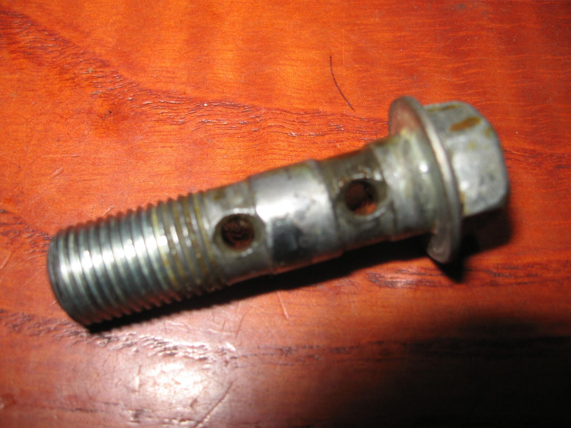 Dubbele banjobout voorrem m10x1,00x36	Gsx600f 88-97	09360-10018	09360-10043