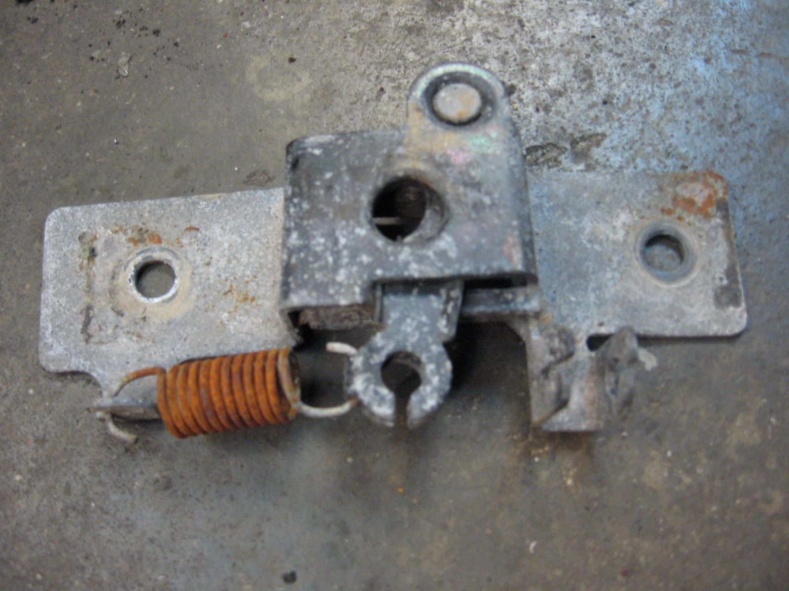 beugel zadelslot	Vtr250 89-90 , cb400f 1989-90	77160-kv0-010