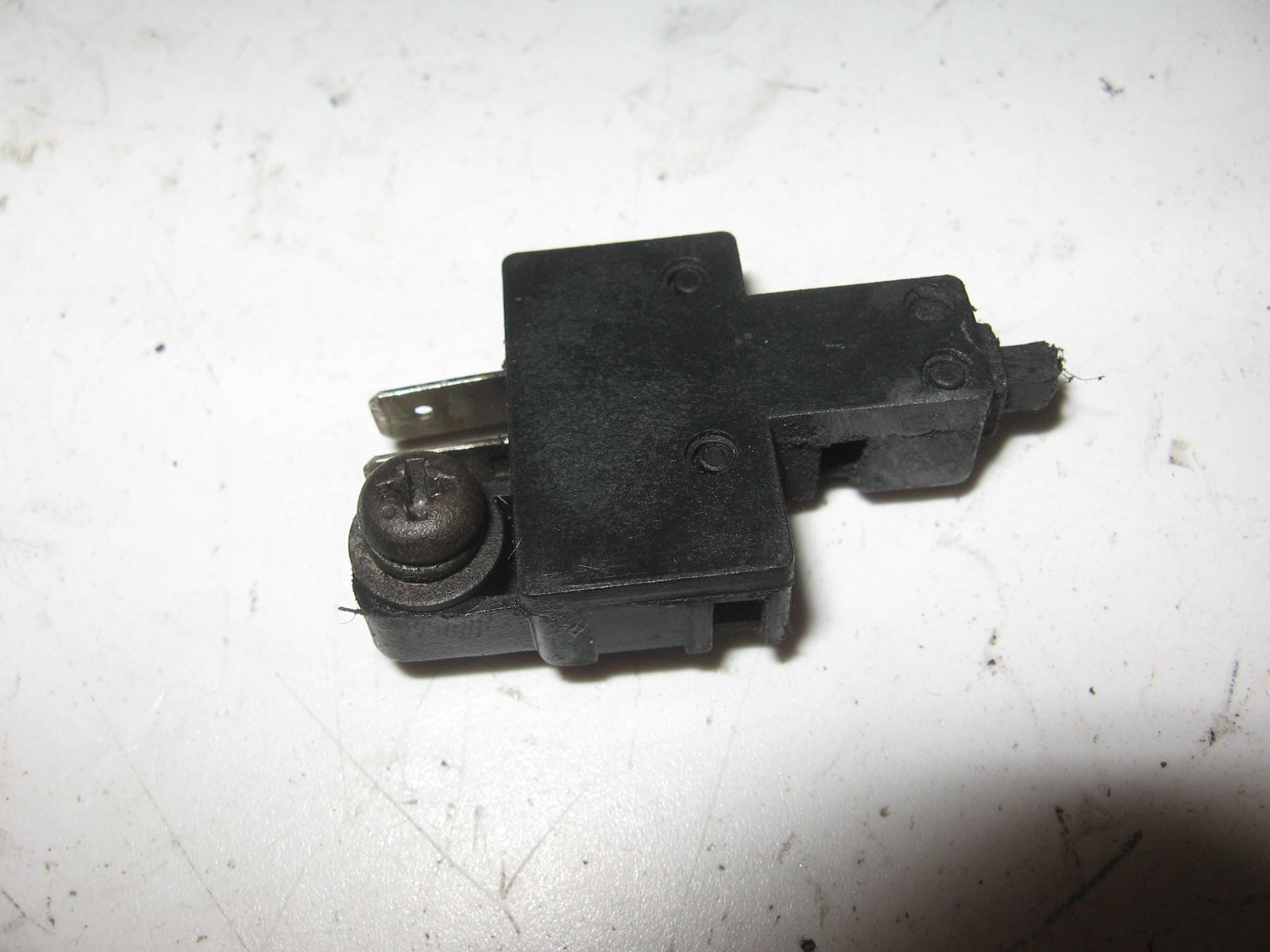 schakelaar koppeling aan stuur // vf750s		35330-MB0-003