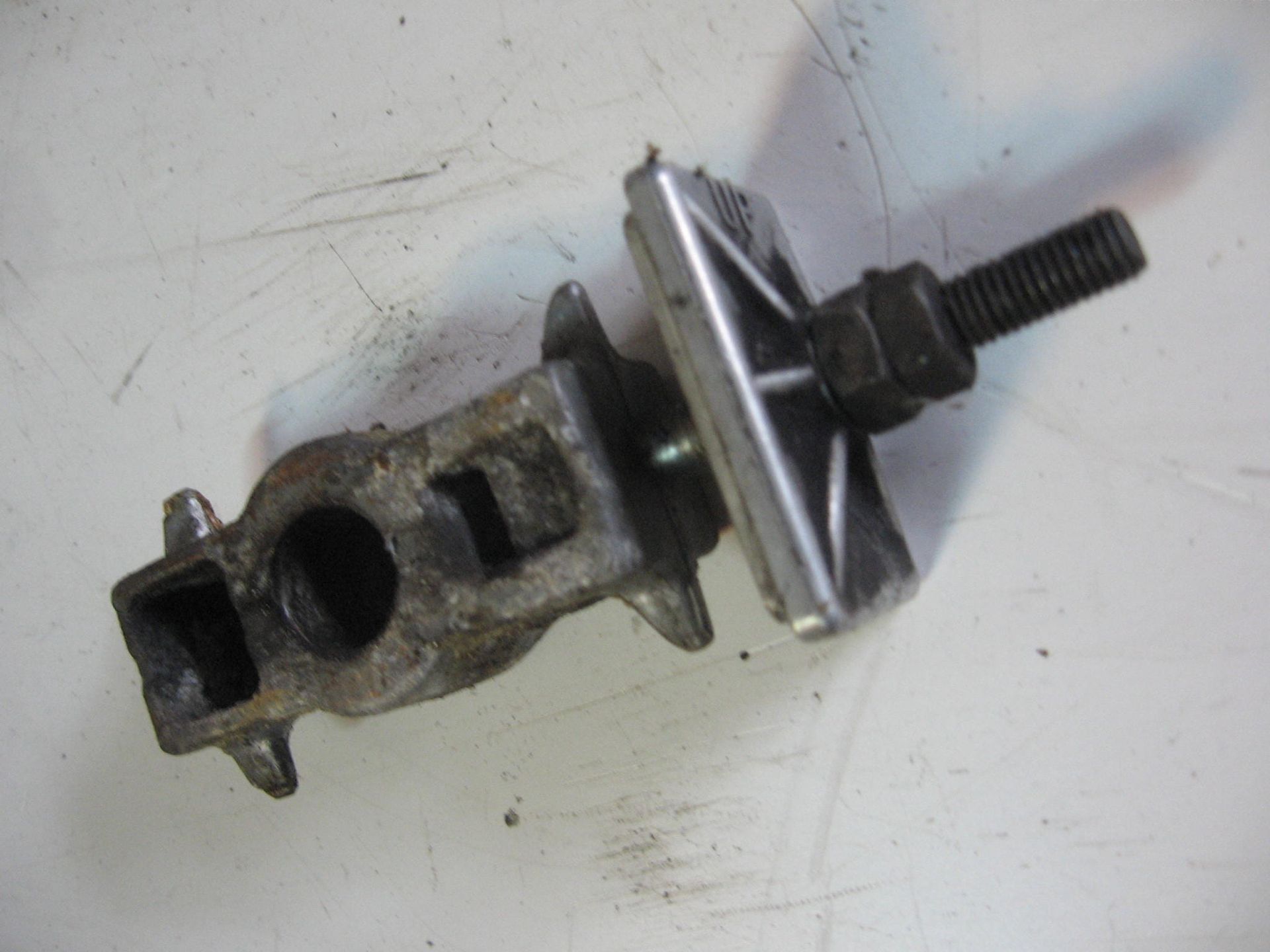 Kettingspanner – cmx450c 1986-87 / vf500c 1984-85 cb450s		52120-KG4-000 + 52121-KG4-000