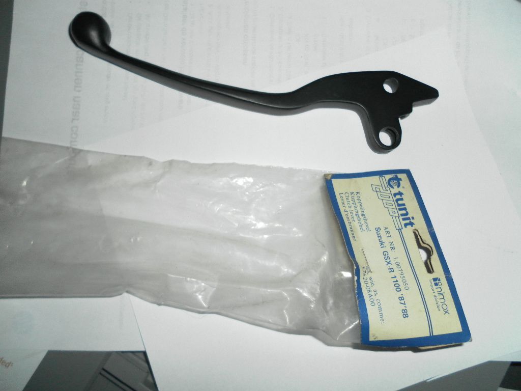 koppelingshevel 	Gsx-r1100 87-88	vervangend merk .		57620-08a00