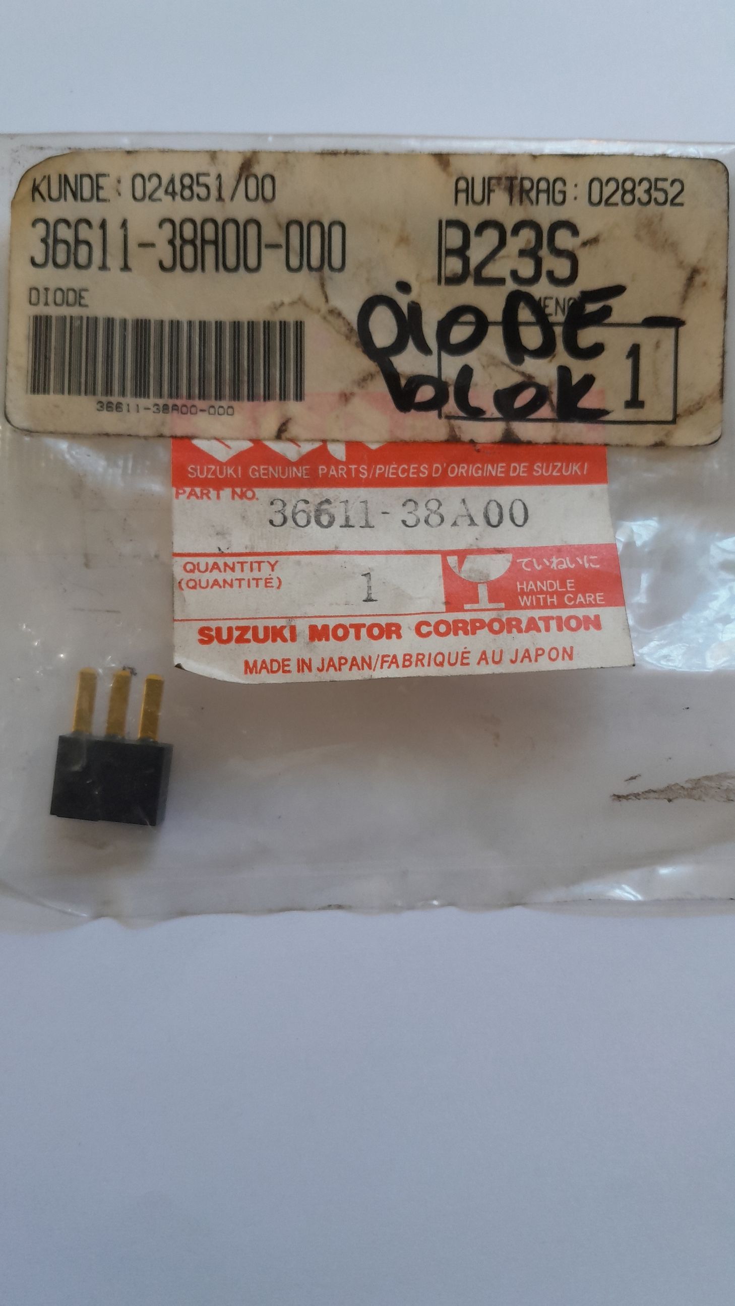 diode 	gs500e vx800 gsf1200			361100-38a00      sn342
