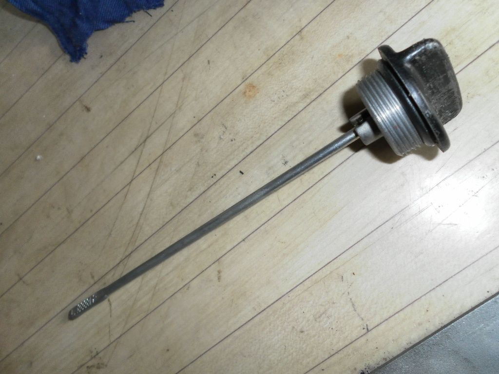 oliepeilstok 	gs500e  	gs450 82-  , 11970-44110   su1211B