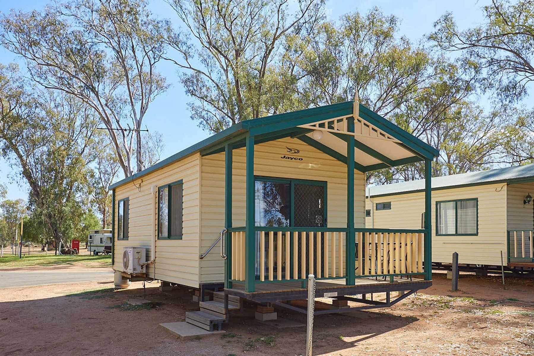 Apex Riverbeach Holiday Park Cabin exterior