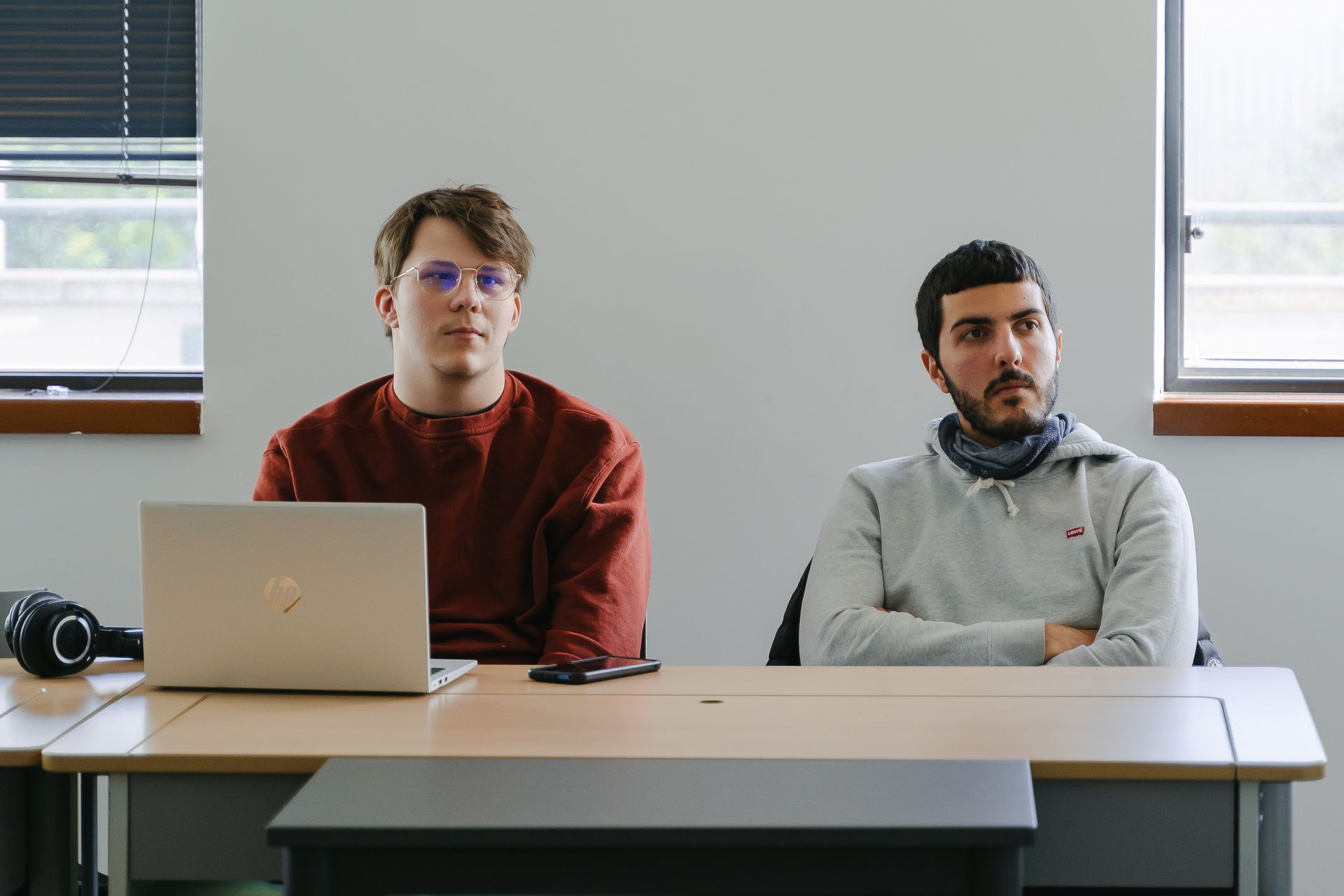 Photo de la Formations Commerce deux apprenants qui suivent le cours