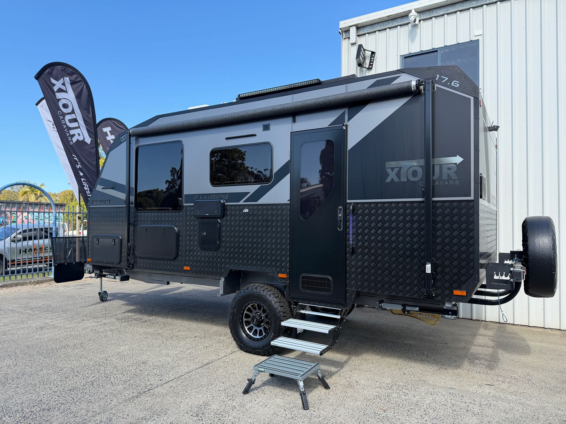 XTOUR EVOKE 17'6